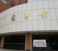 AOC×成都大学图书馆丨实现图书信息智慧化展示，强化