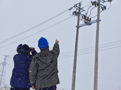 满洲里公司：积极应对雨雪天气保障用电安全